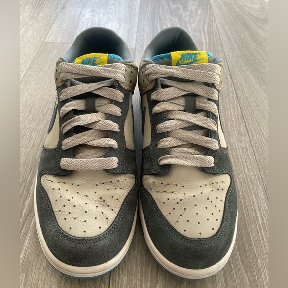 Mens Nike Dunk Low GS Chargers Denver Nuggets UCLA Grey Blue Yellow Shoes - Picture 4 of 6
